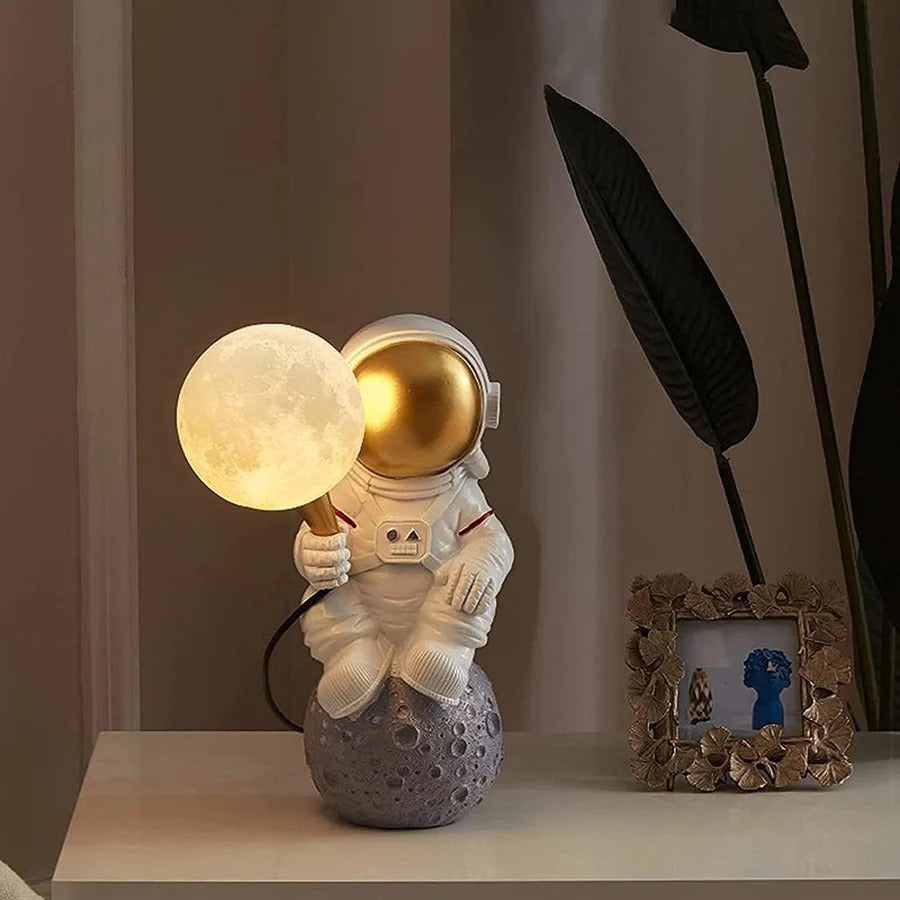 Hdc Astronaut Bedside Table Lamp for Room Decoration